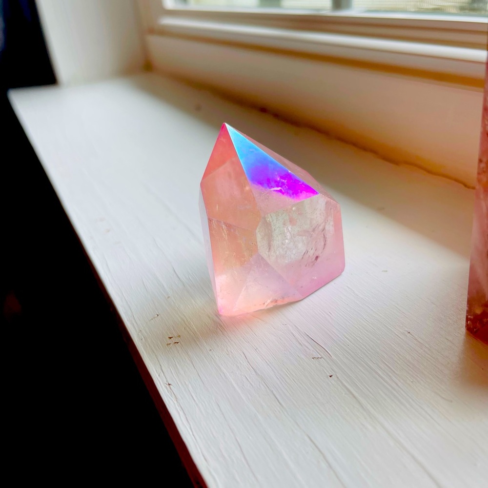 Aura pink clear quartz tower